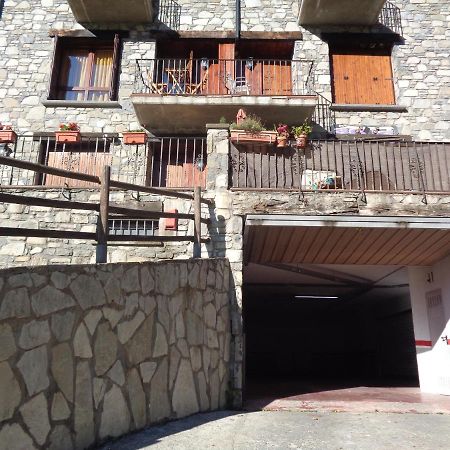 Apartamento Familiar Con Vistas Y Garage La Portiecha Apartment Sallent De Gallego Bagian luar foto