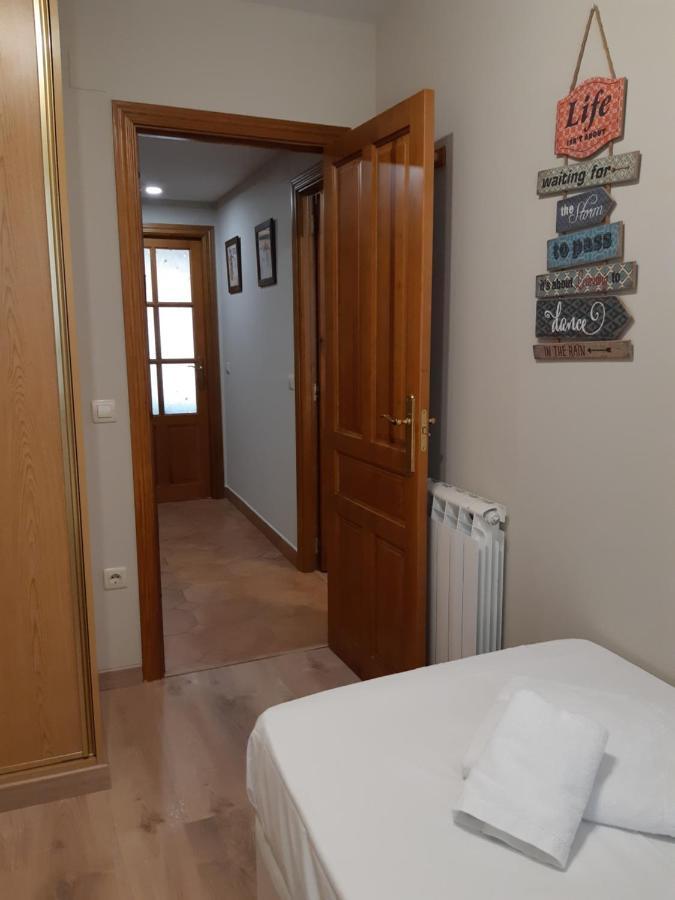 Apartamento Familiar Con Vistas Y Garage La Portiecha Apartment Sallent De Gallego Bagian luar foto